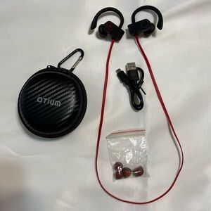 Bluetooth Noise Cancelling In-Ear Headphones - Red/Black